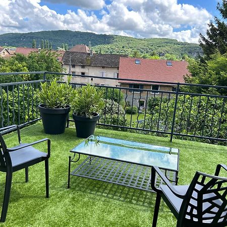 Les Glycines Hieres-Sur-Amby Exterior foto
